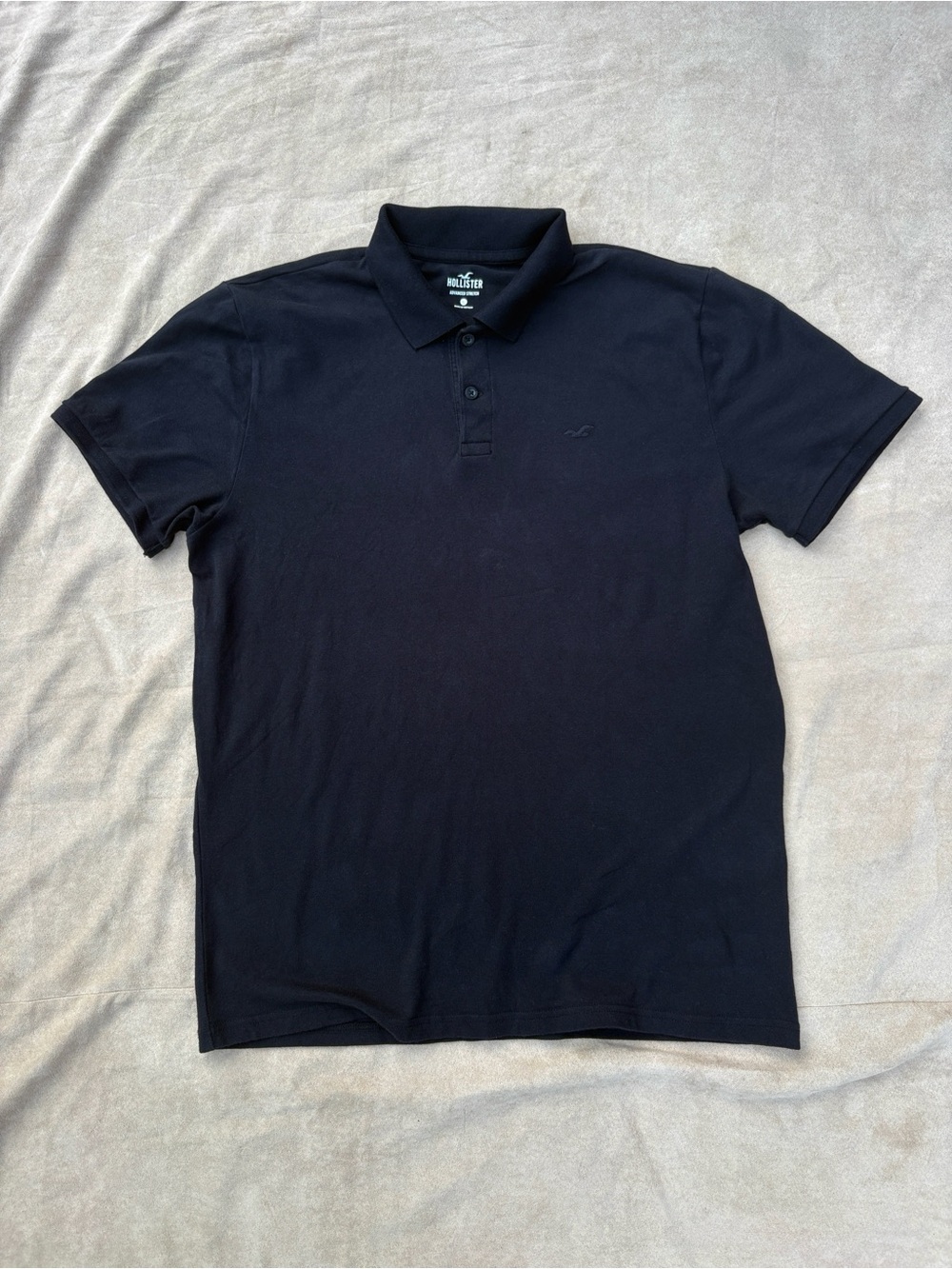 Hollister Men’s Navy Black Polo with Subtle Embroidered Logo - XL